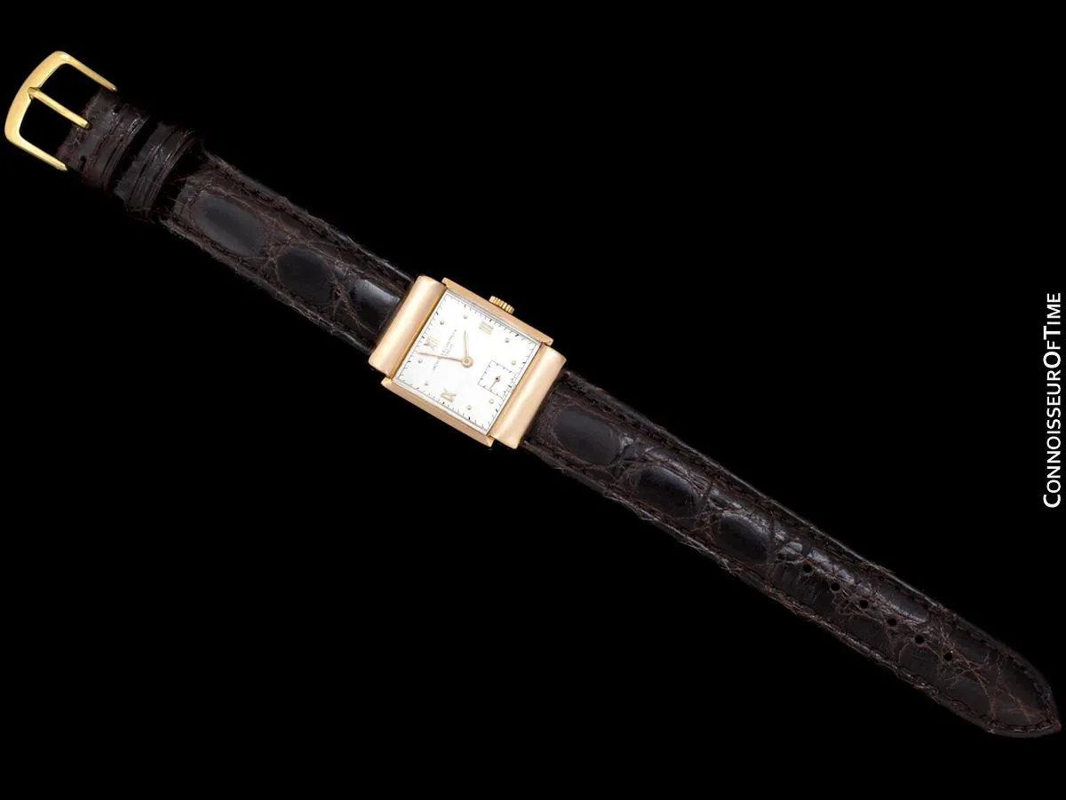1936 Vacheron & Constantin Vintage Mens Midsize Art Deco Watch with Hooded Lugs - 18K Rose Gold