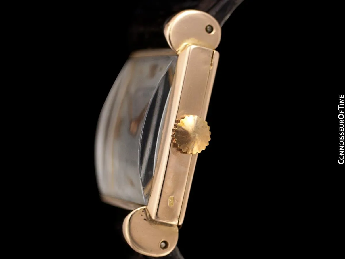 1936 Vacheron & Constantin Vintage Mens Midsize Art Deco Watch with Hooded Lugs - 18K Rose Gold