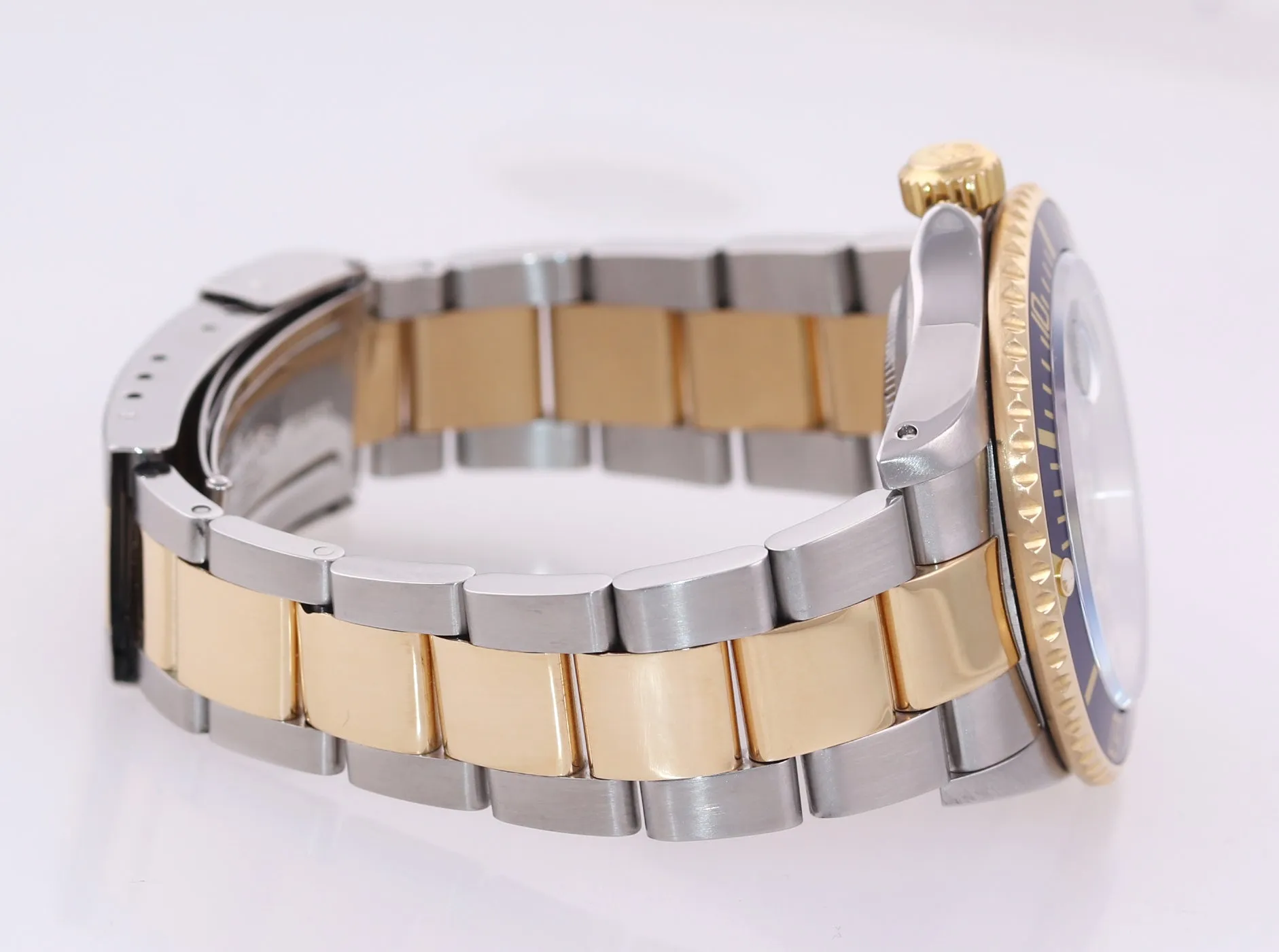 2002 Rolex Submariner 16613 Two Tone Gold Blue 40mm Watch Box Gold Buckle