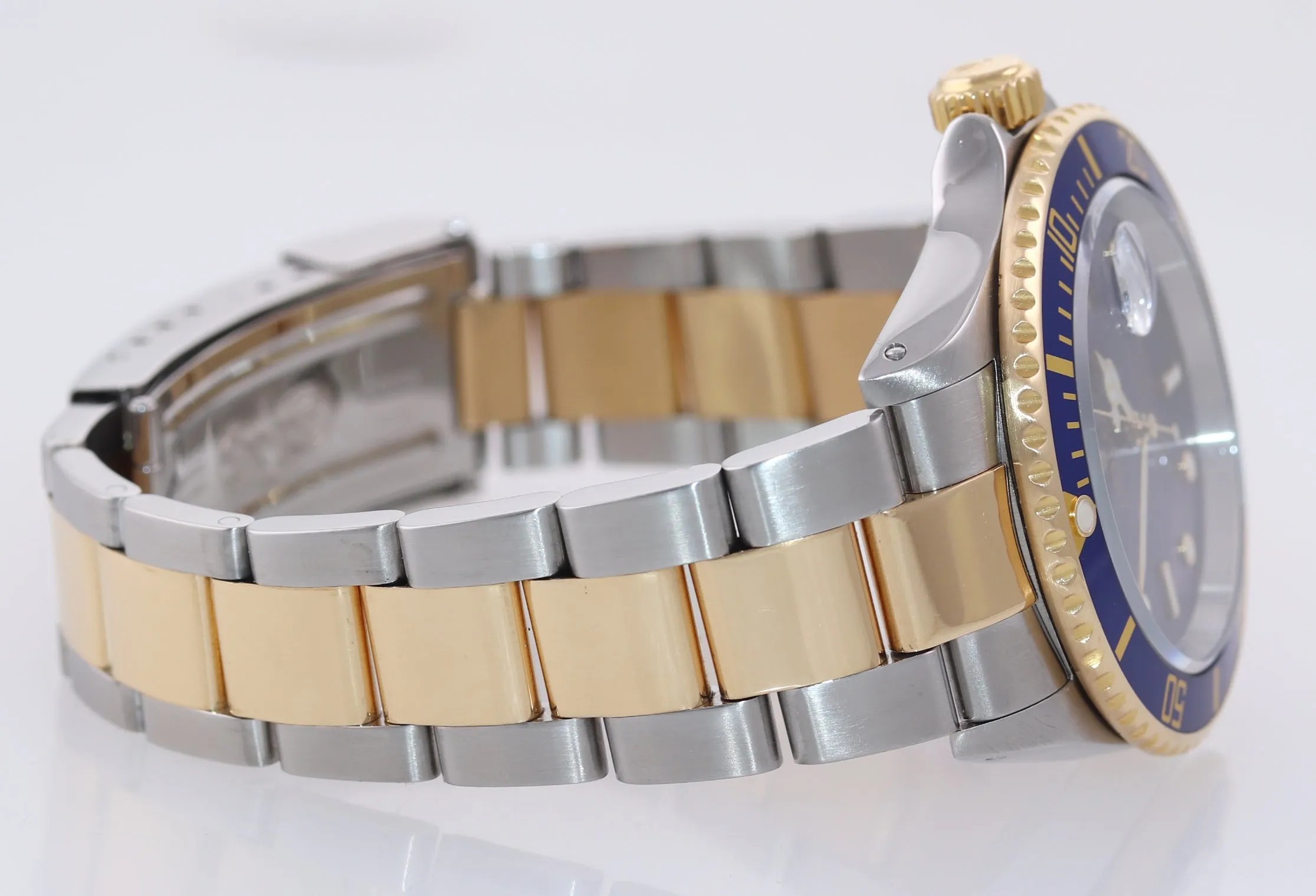 2004 PAPERS Rolex Submariner 16613 Two Tone 18k Gold Blue Dial 40mm Watch Box