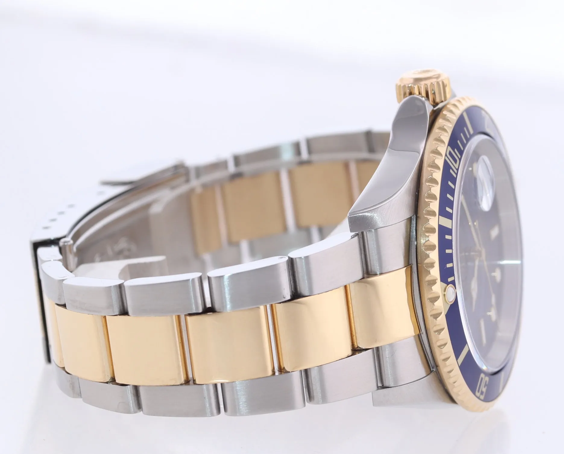 2004 PAPERS Rolex Submariner 16613 Two Tone Steel Gold Blue 40mm No Holes Watch