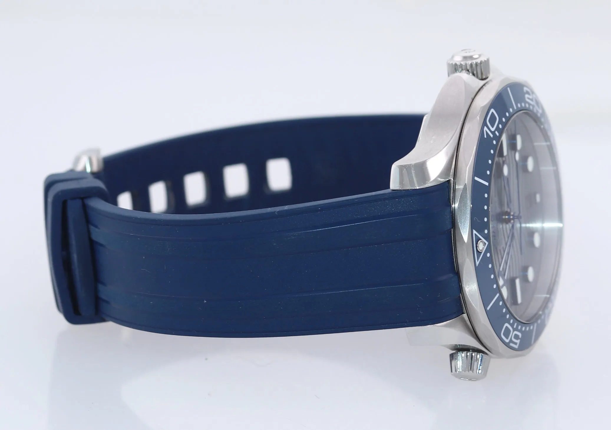 2019 PAPERS Omega Seamaster 300M Grey Diver 210.32.42.20.06.001 Steel 42mm Watch