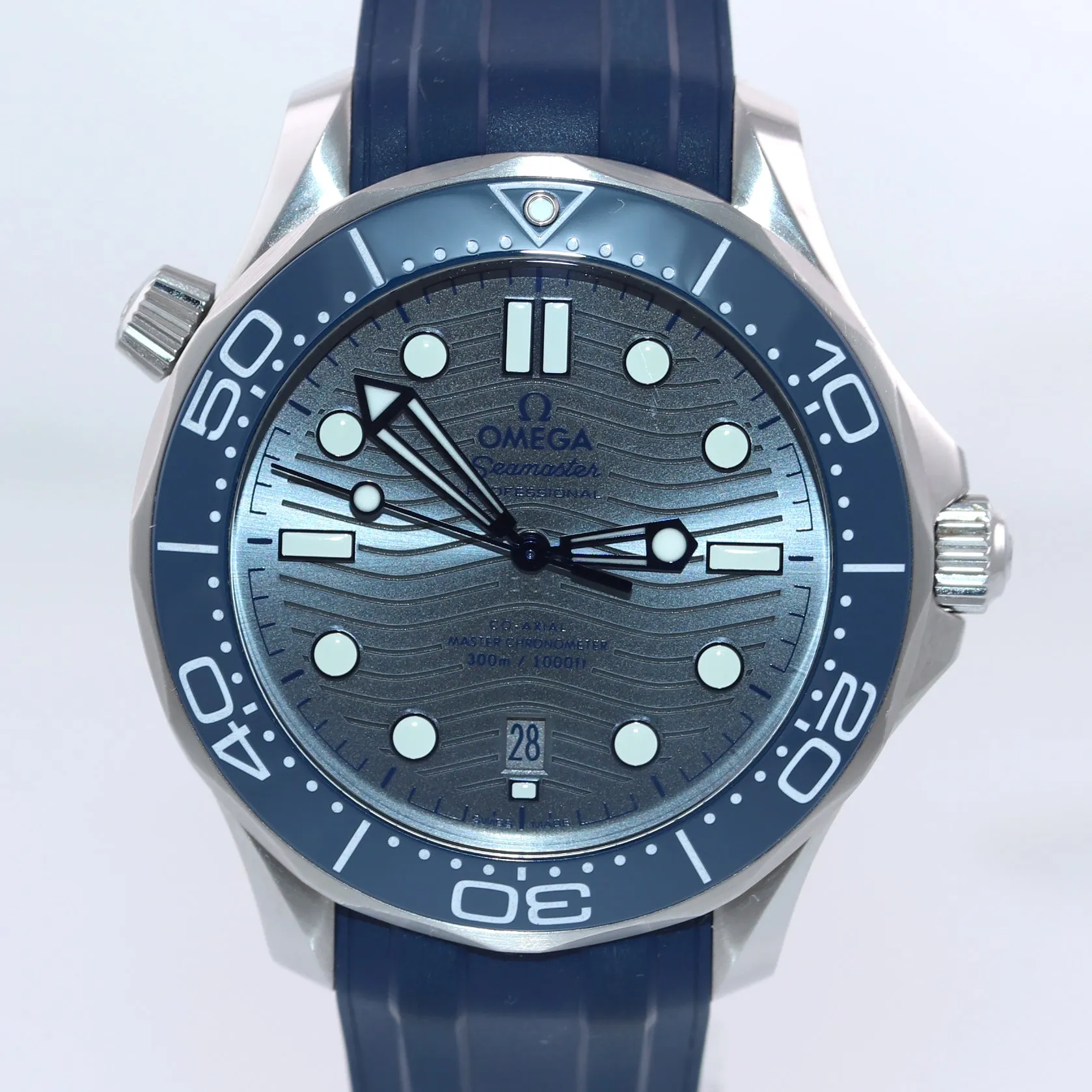 2019 PAPERS Omega Seamaster 300M Grey Diver 210.32.42.20.06.001 Steel 42mm Watch