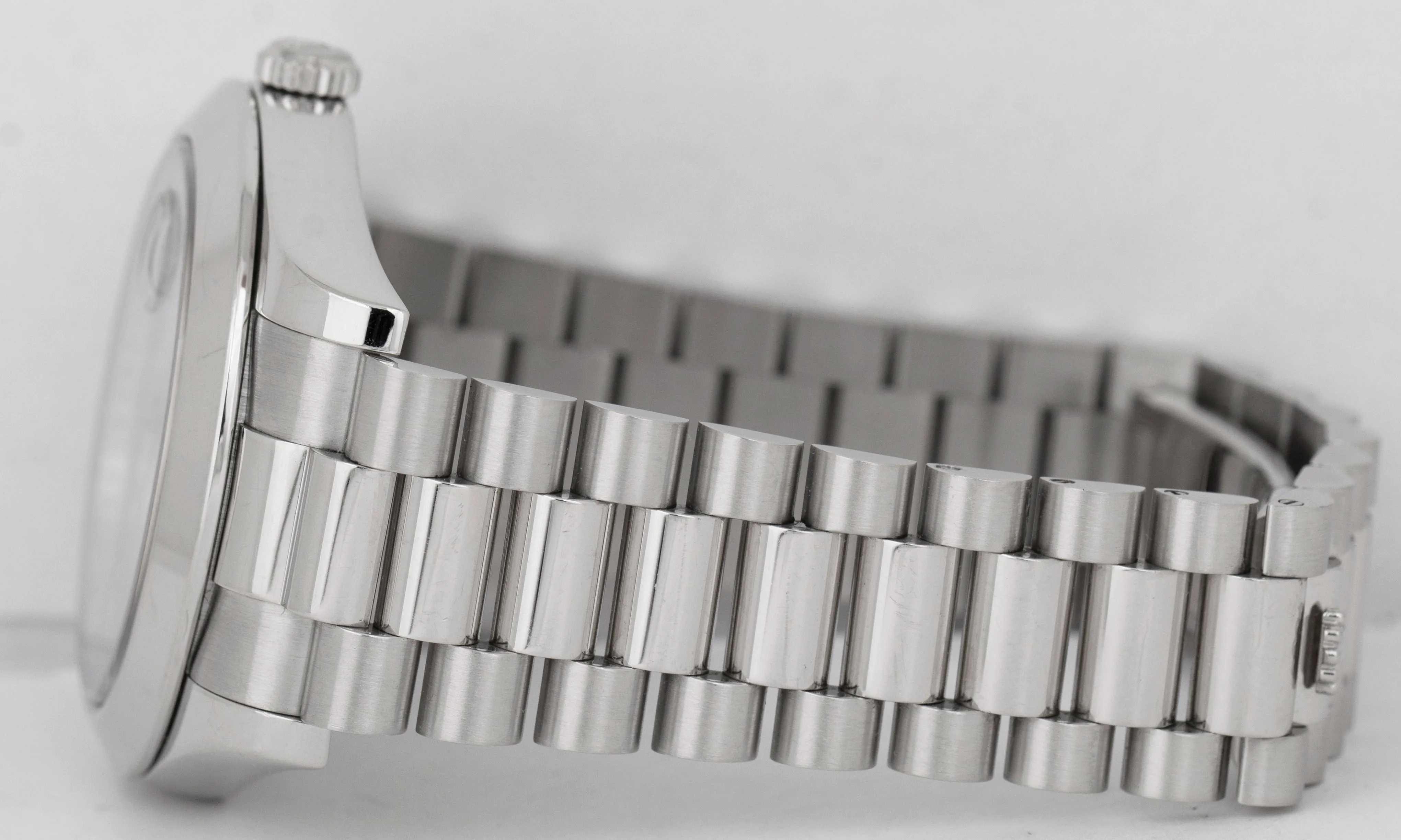2021 NEW PAPERS UNPOL. Rolex Day-Date Presidential 36mm 950 Platinum 218206 BOX