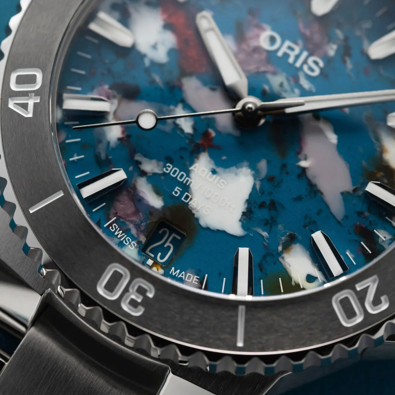 AQUIS DATE UPCYCLE CALIBRE 400