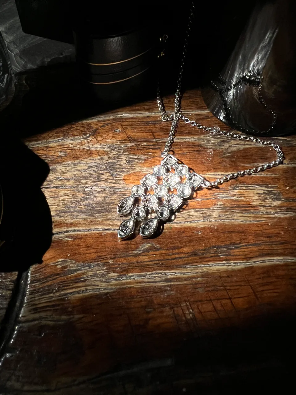 Art Deco 18k White Gold Natural Diamonds Necklace