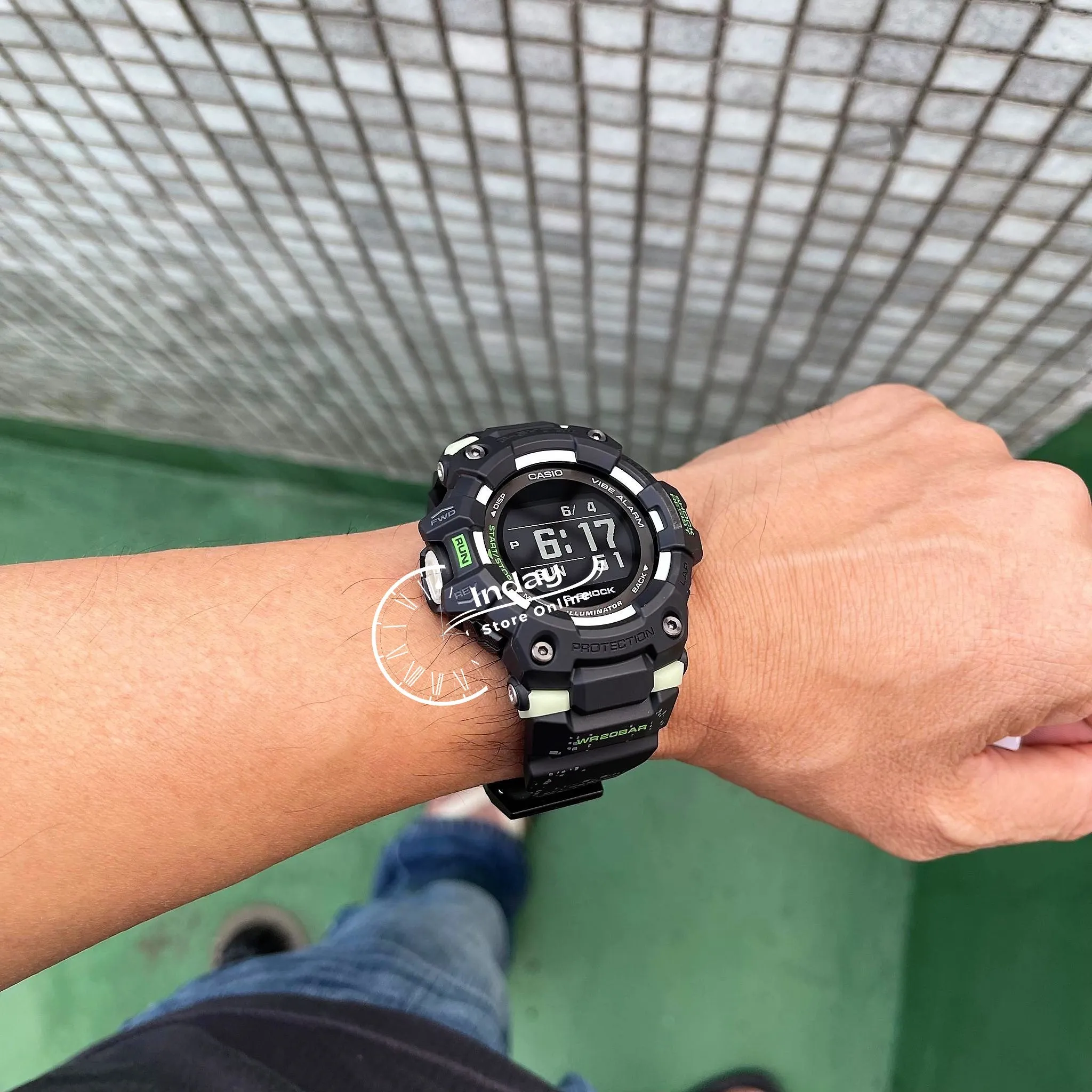 Casio G-Shock G-Squad Men's Watch GBD-100LM-1 Digital GBD-100 Series Glow In The Dark Resin With a Luminescent Camouflage Pattern Band