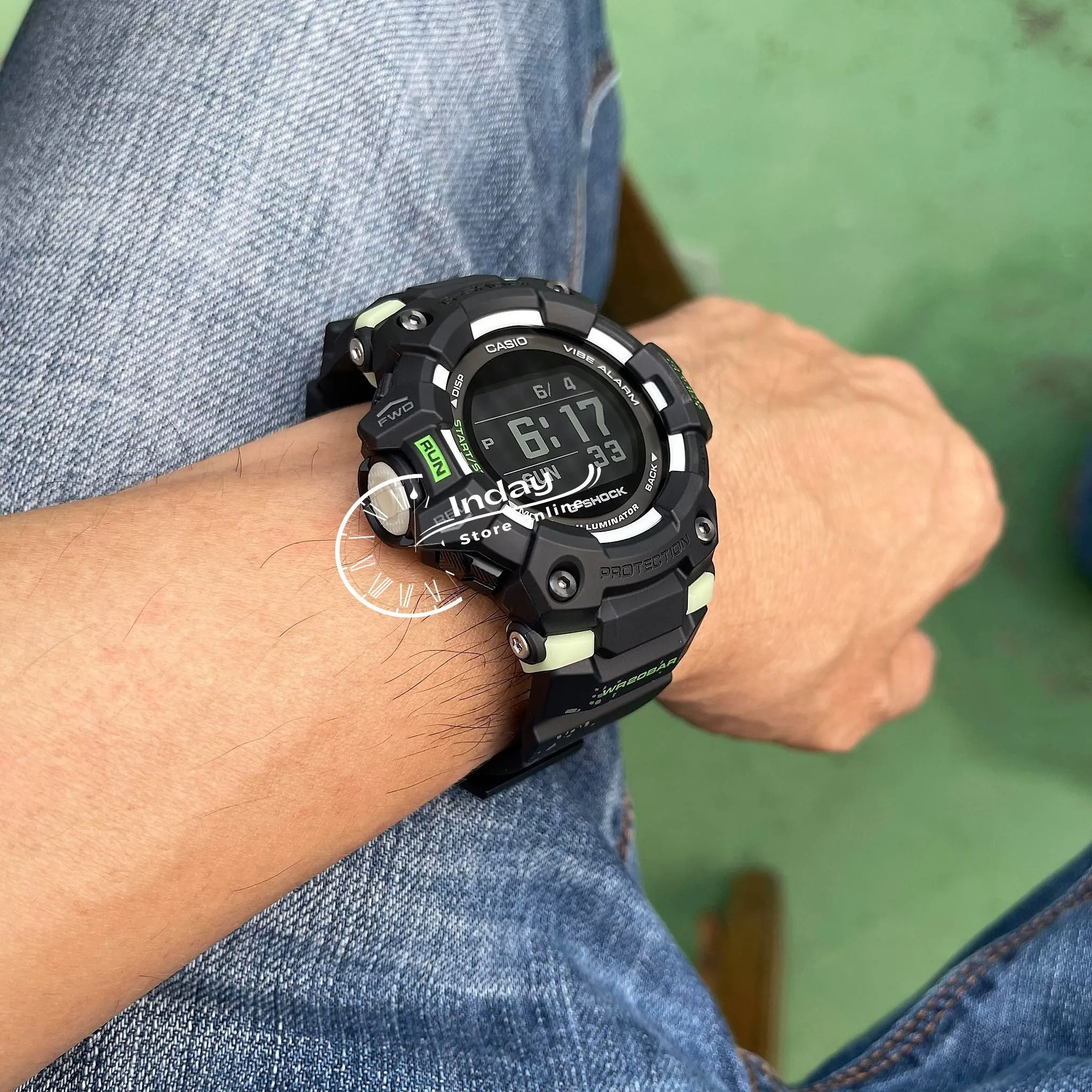 Casio G-Shock G-Squad Men's Watch GBD-100LM-1 Digital GBD-100 Series Glow In The Dark Resin With a Luminescent Camouflage Pattern Band