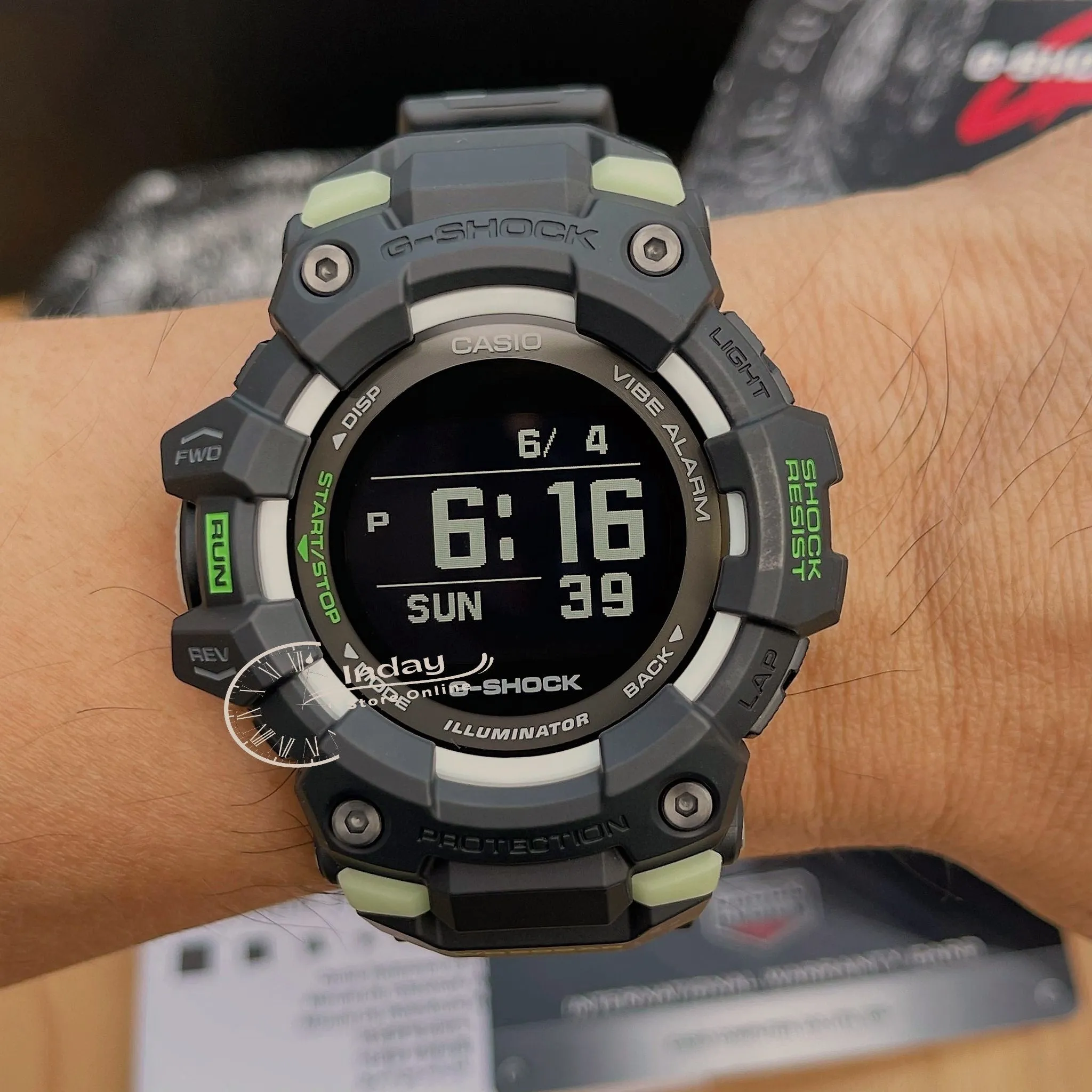 Casio G-Shock G-Squad Men's Watch GBD-100LM-1 Digital GBD-100 Series Glow In The Dark Resin With a Luminescent Camouflage Pattern Band