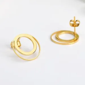 Celia Studs