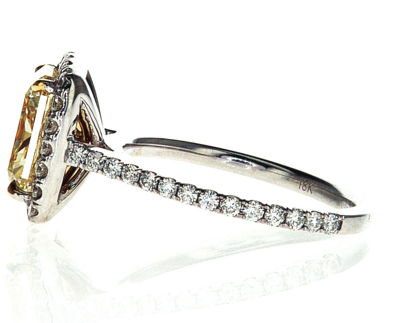 Diamond Ring 3.72 CT VVS1 Radiant Cut Natural Fancy Yellow Color GIA Certified