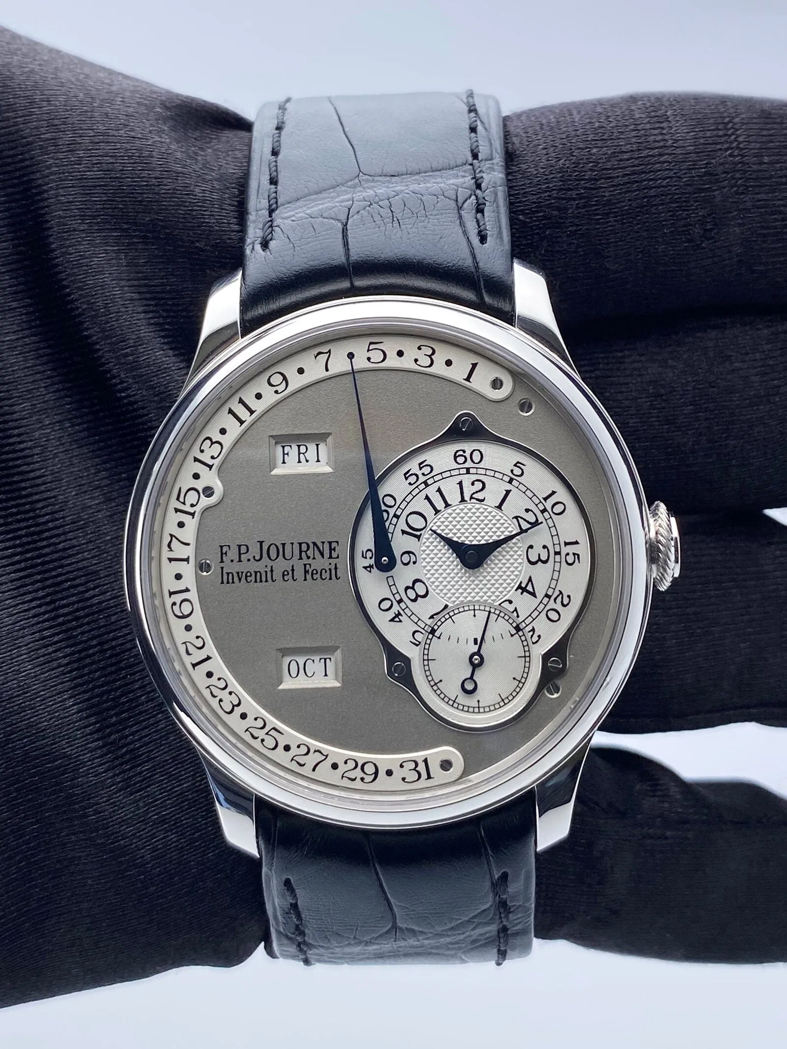 F.P.Journe Octa Calendrier 38mm Silver Dial Platinum Mens Watch Box Papers