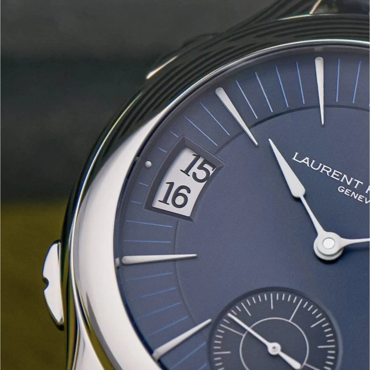 Galet Traveller Blue Dial