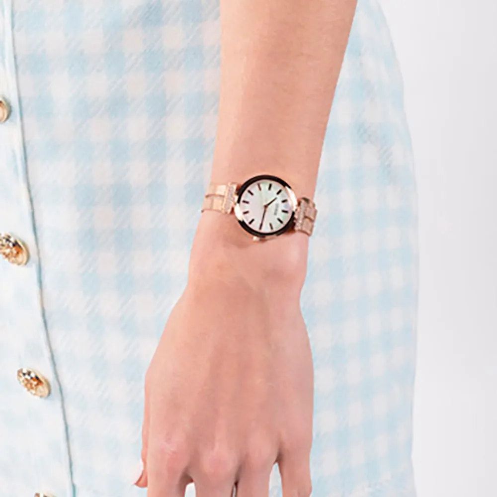 Guess Women's Watch Rose Gold Tone Case Quartz