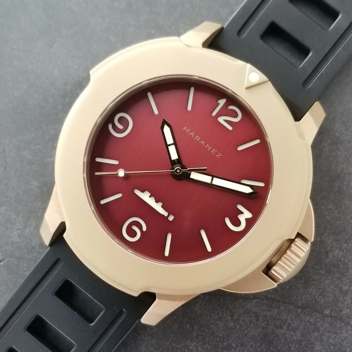 Maranez Bangla 47 brass brushed red numbers