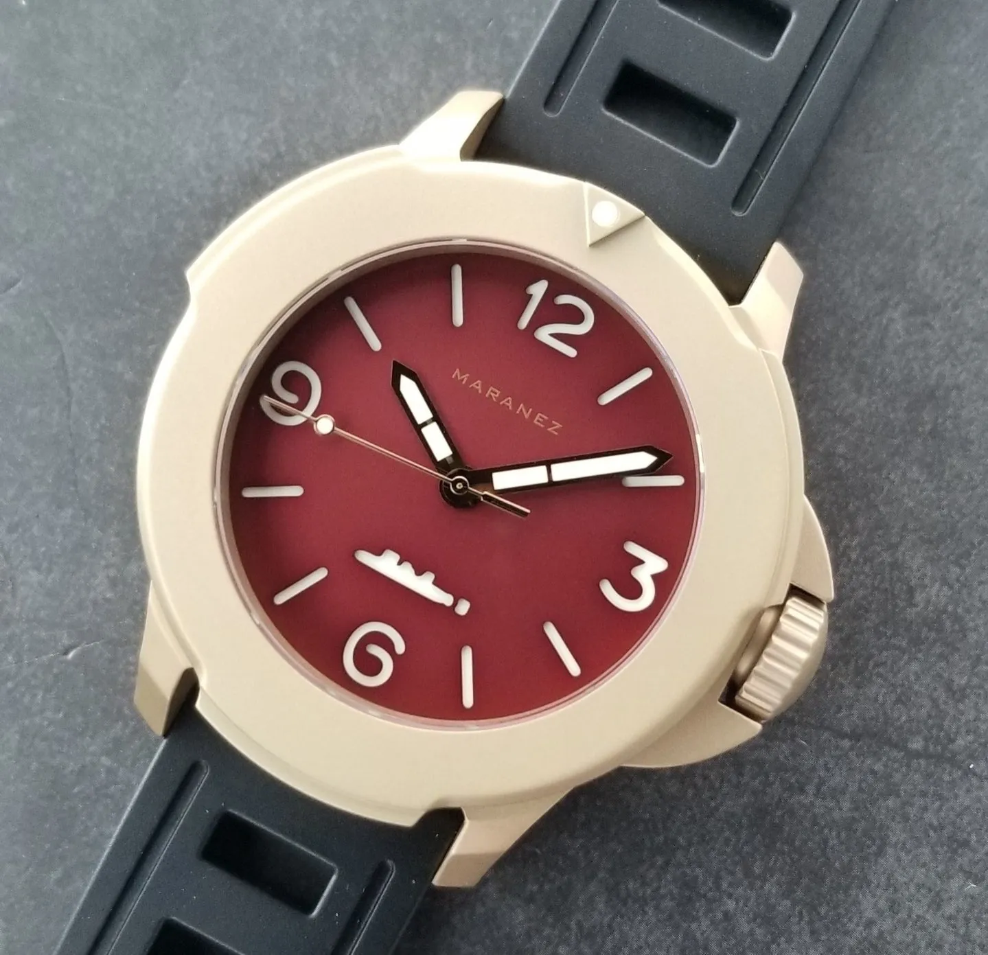 Maranez Bangla 47 brass matt red numbers