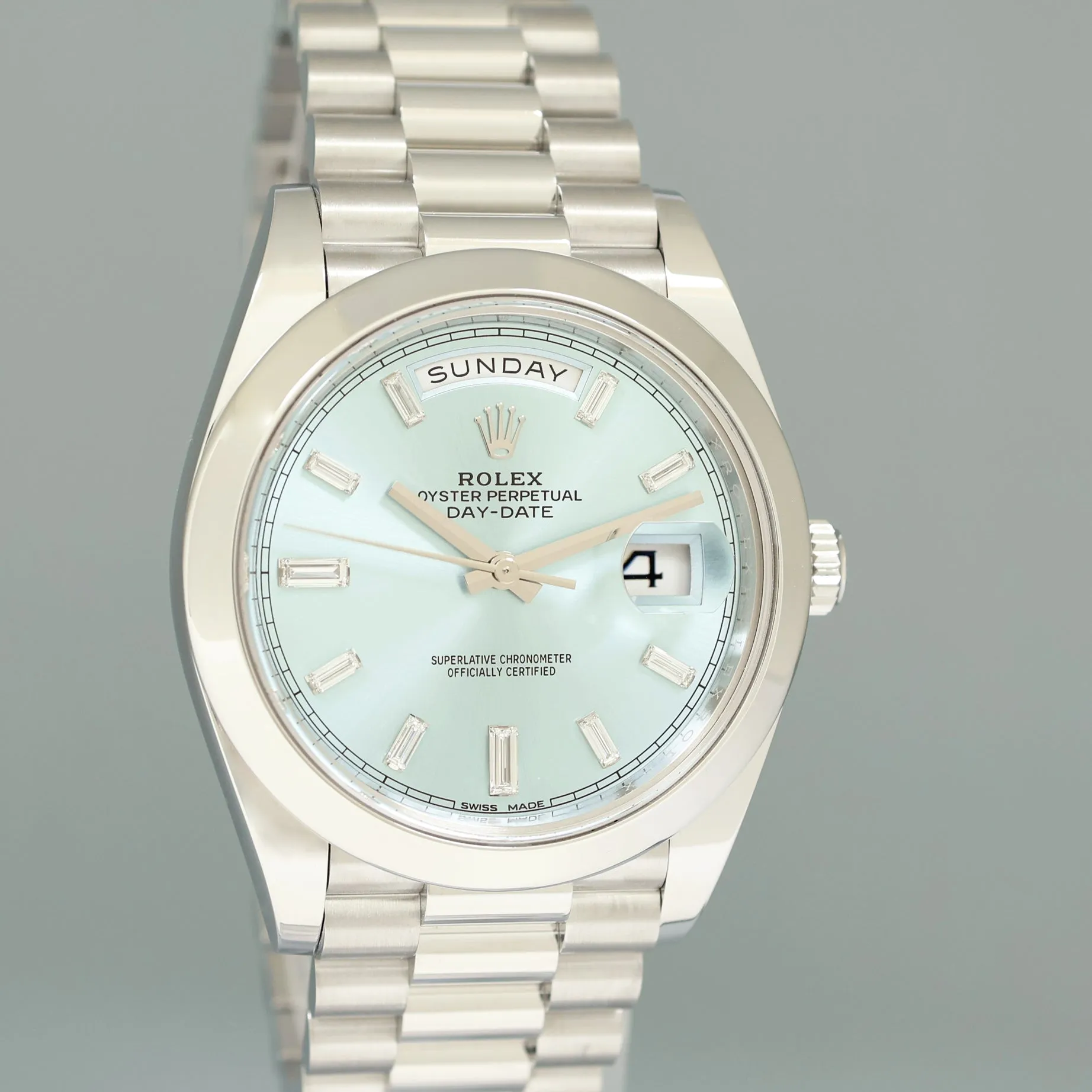 MINT 2020 Rolex Platinum President Day Date 40 Blue Baguette Diamond 228206 Watch