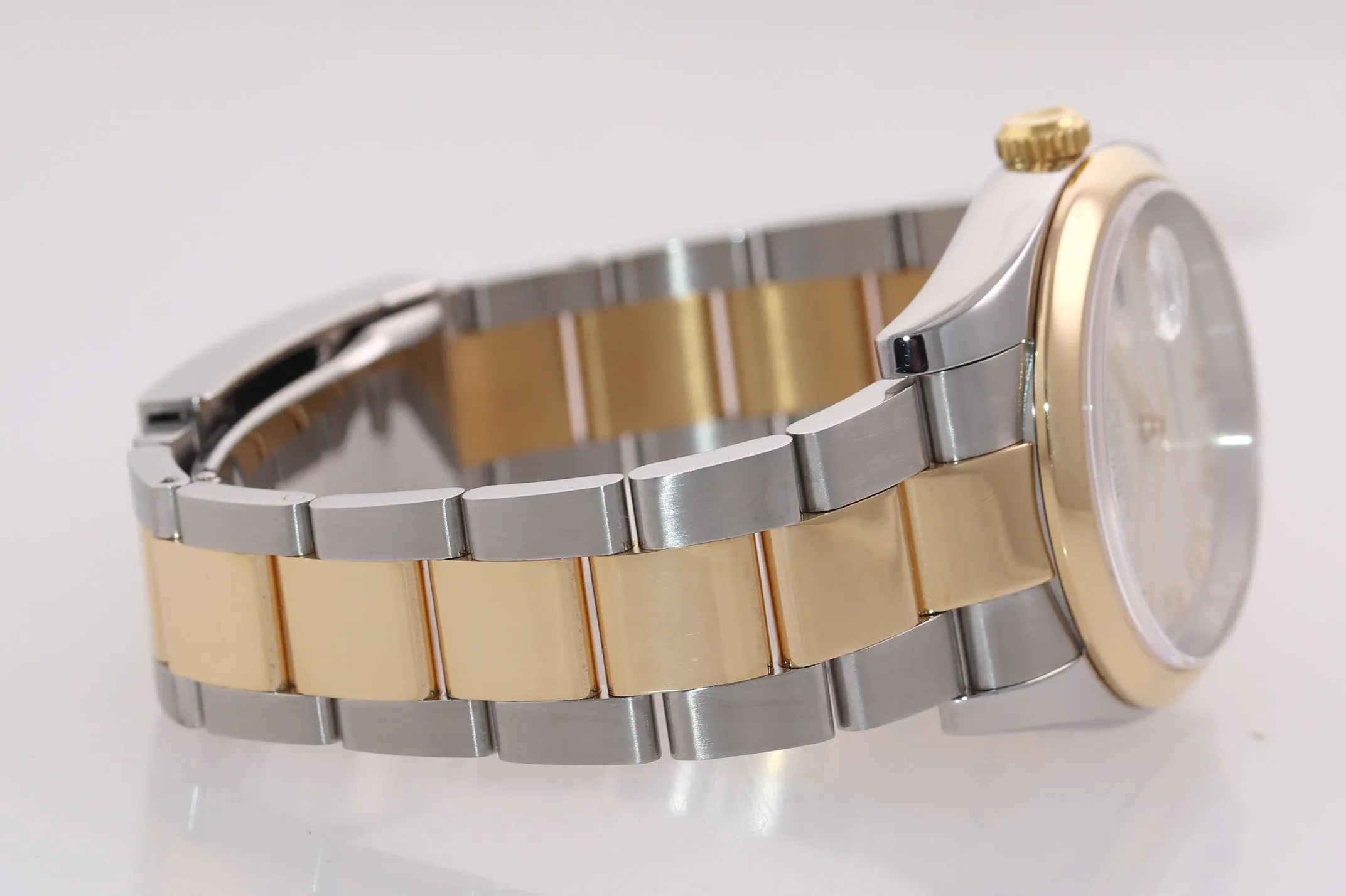 MINT Rolex DateJust Two Tone Oyster 36mm Ivory Pyramid 116203 18k Gold Watch Box