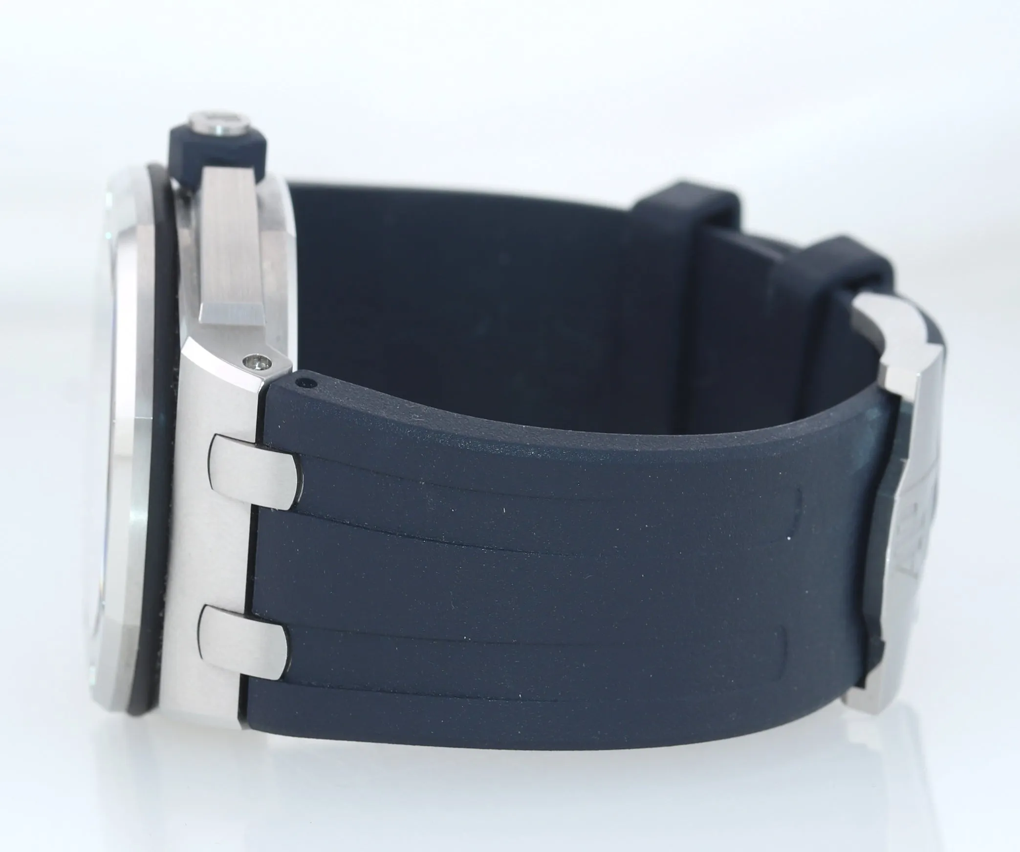 NEW PAPERS Audemars Piguet Royal Oak Offshore Diver WHITE BLUE 15710ST Watch Box