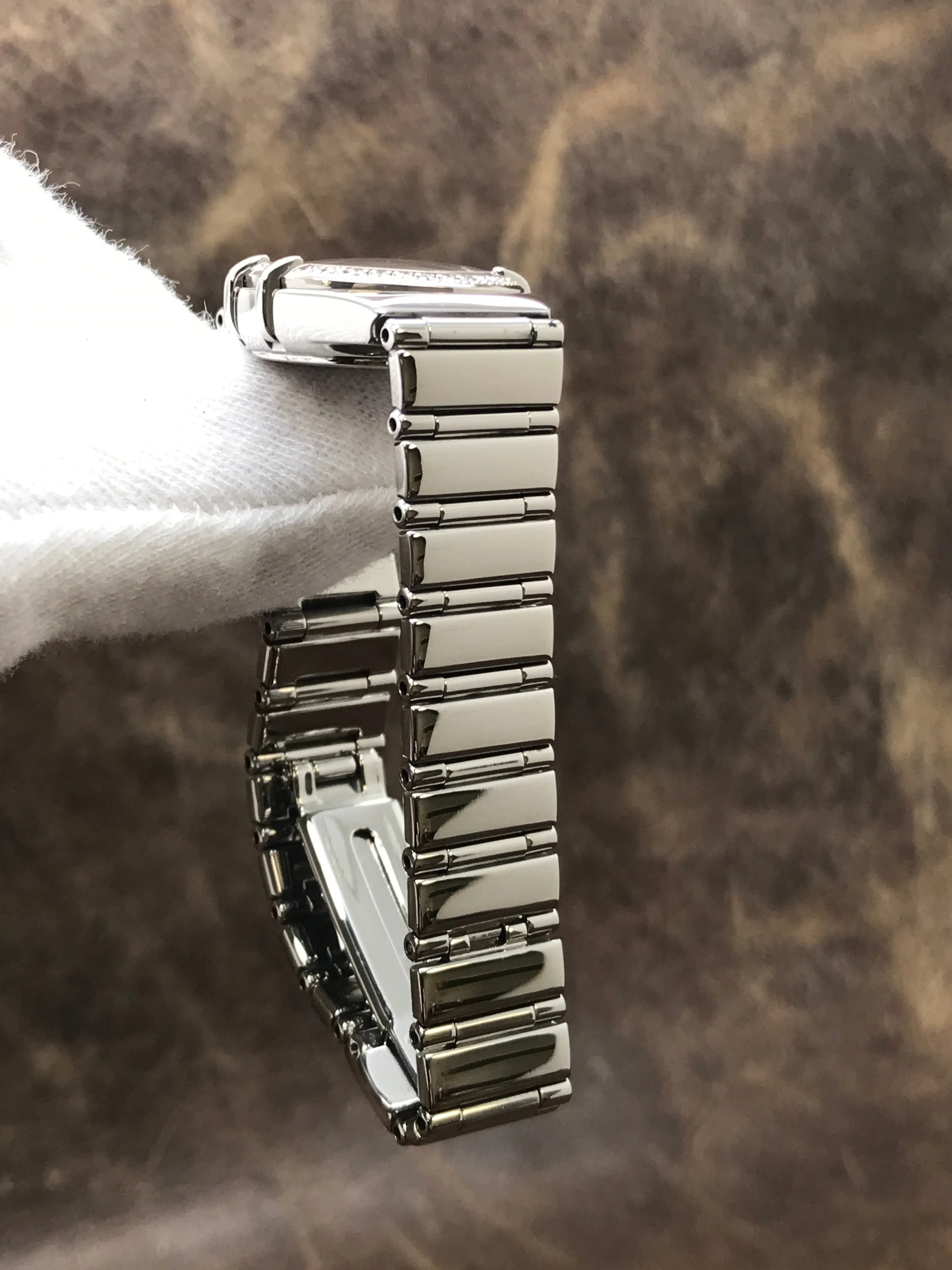 Omega Constellation My Choice Diamond Bezel 1465.71.00 White MOP Dial Quartz Women's Watch