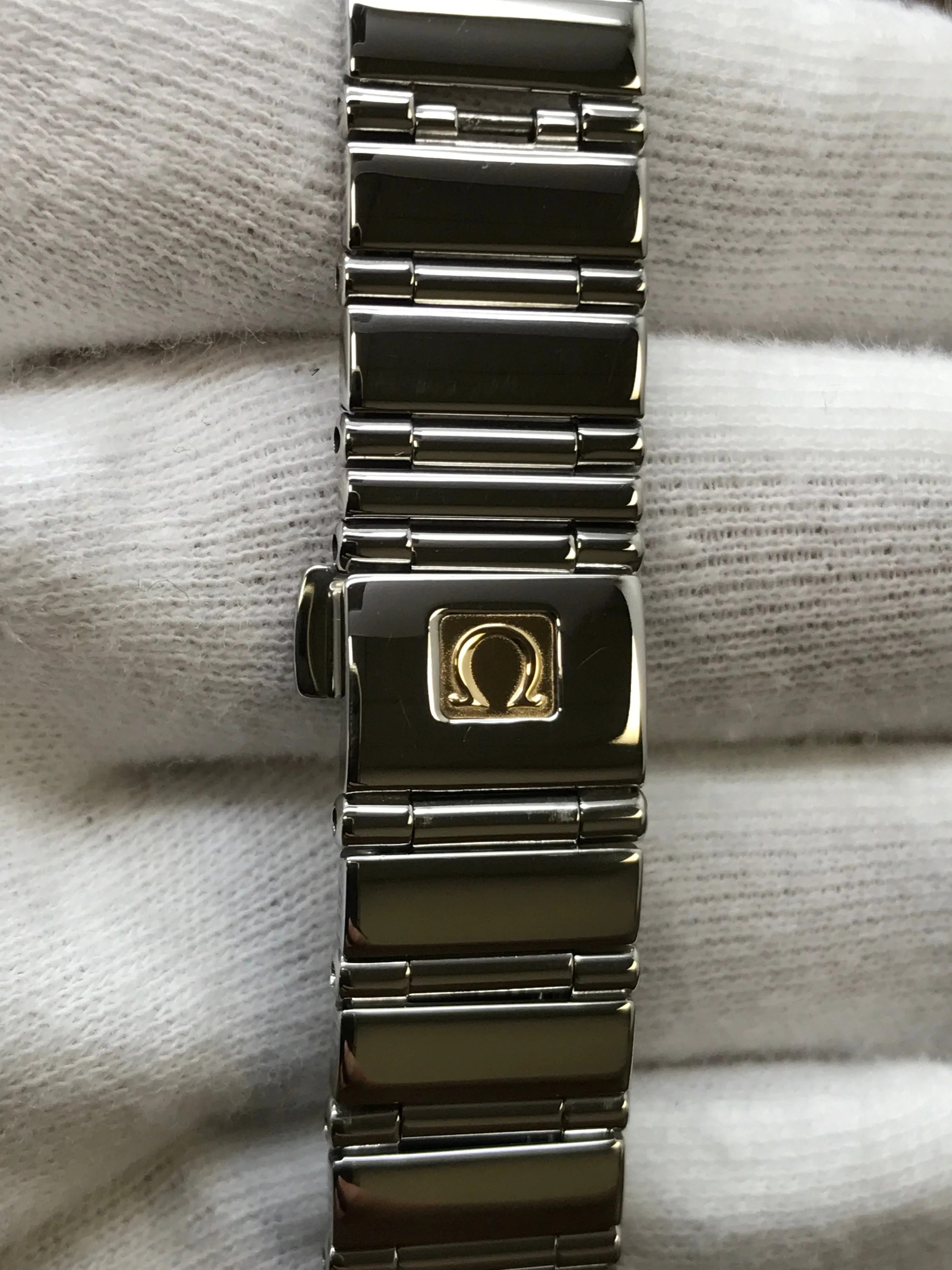 Omega Constellation My Choice Diamond Bezel 1465.71.00 White MOP Dial Quartz Women's Watch