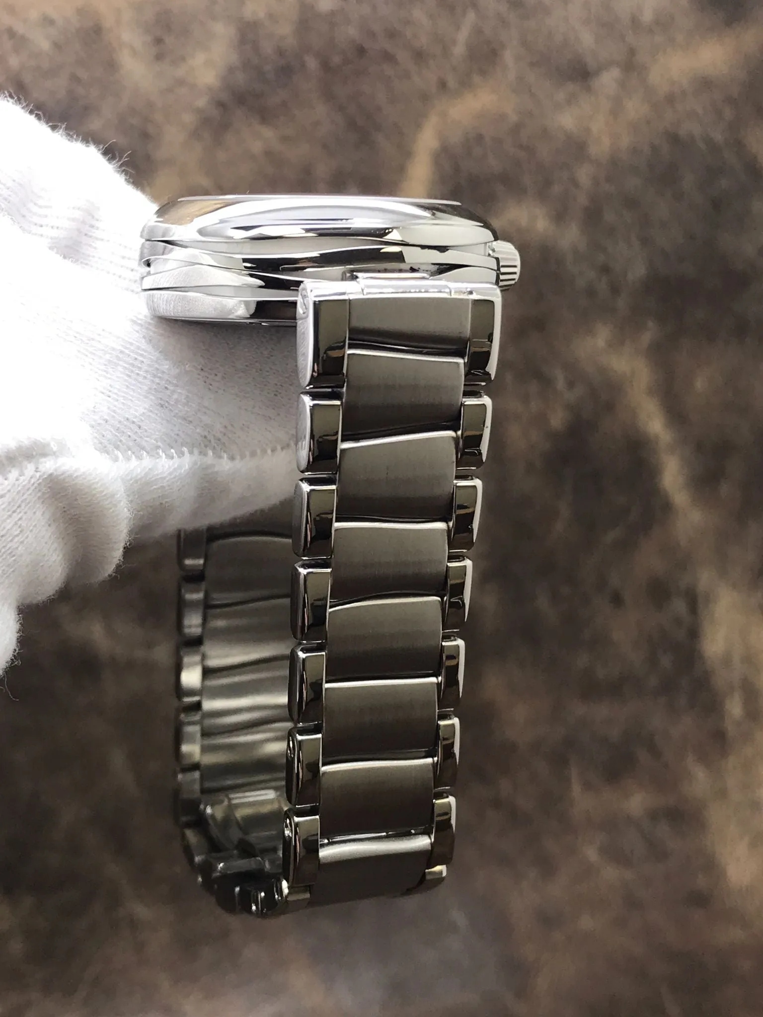 Omega De Ville Ladymatic 425.30.34.20.57.002 Blue Wave Diamond Dial Automatic Women's Watch