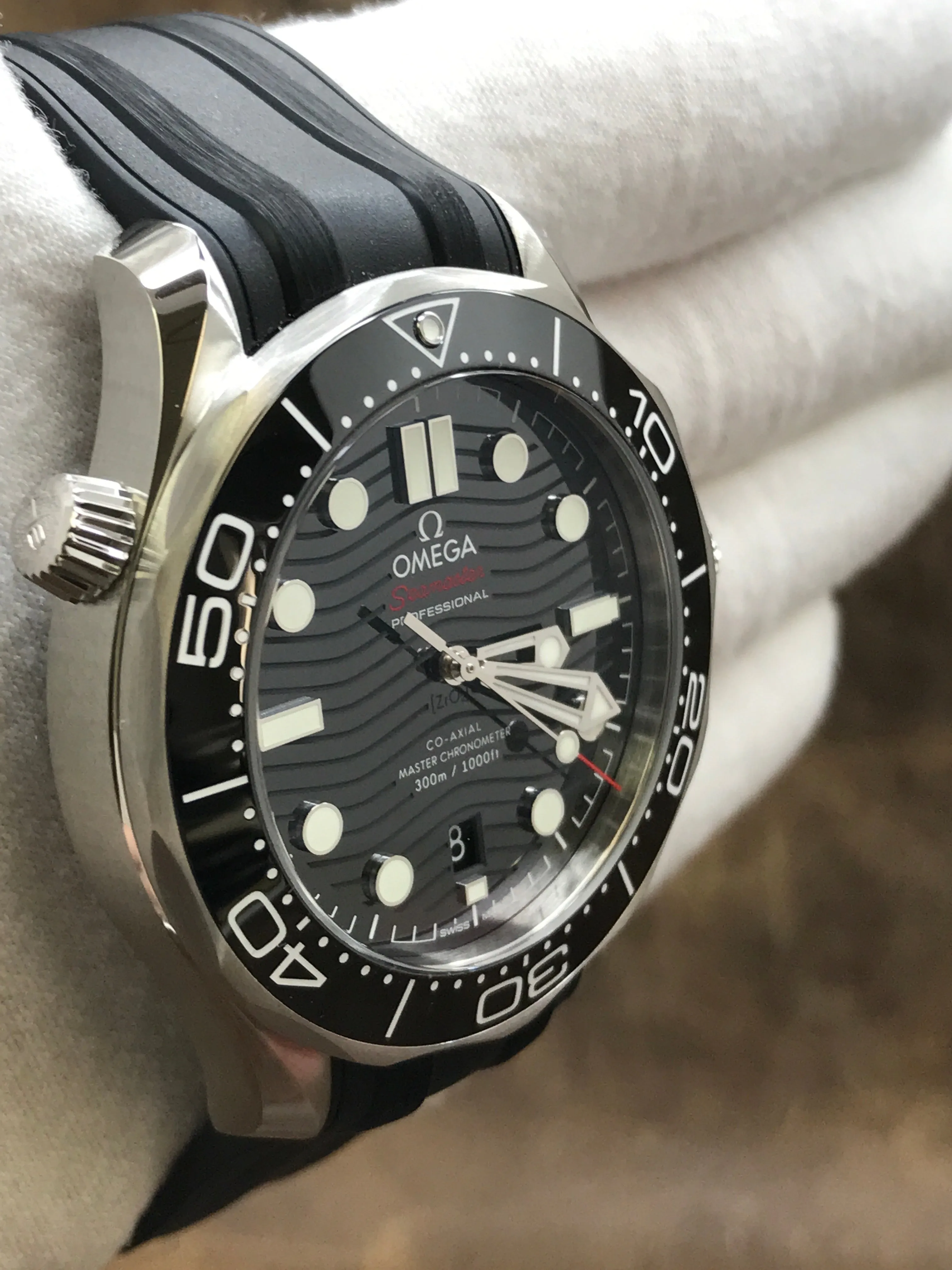 Omega Seamaster Diver 300M 210.32.42.20.01.001 Black Dial Automatic Men's Watch