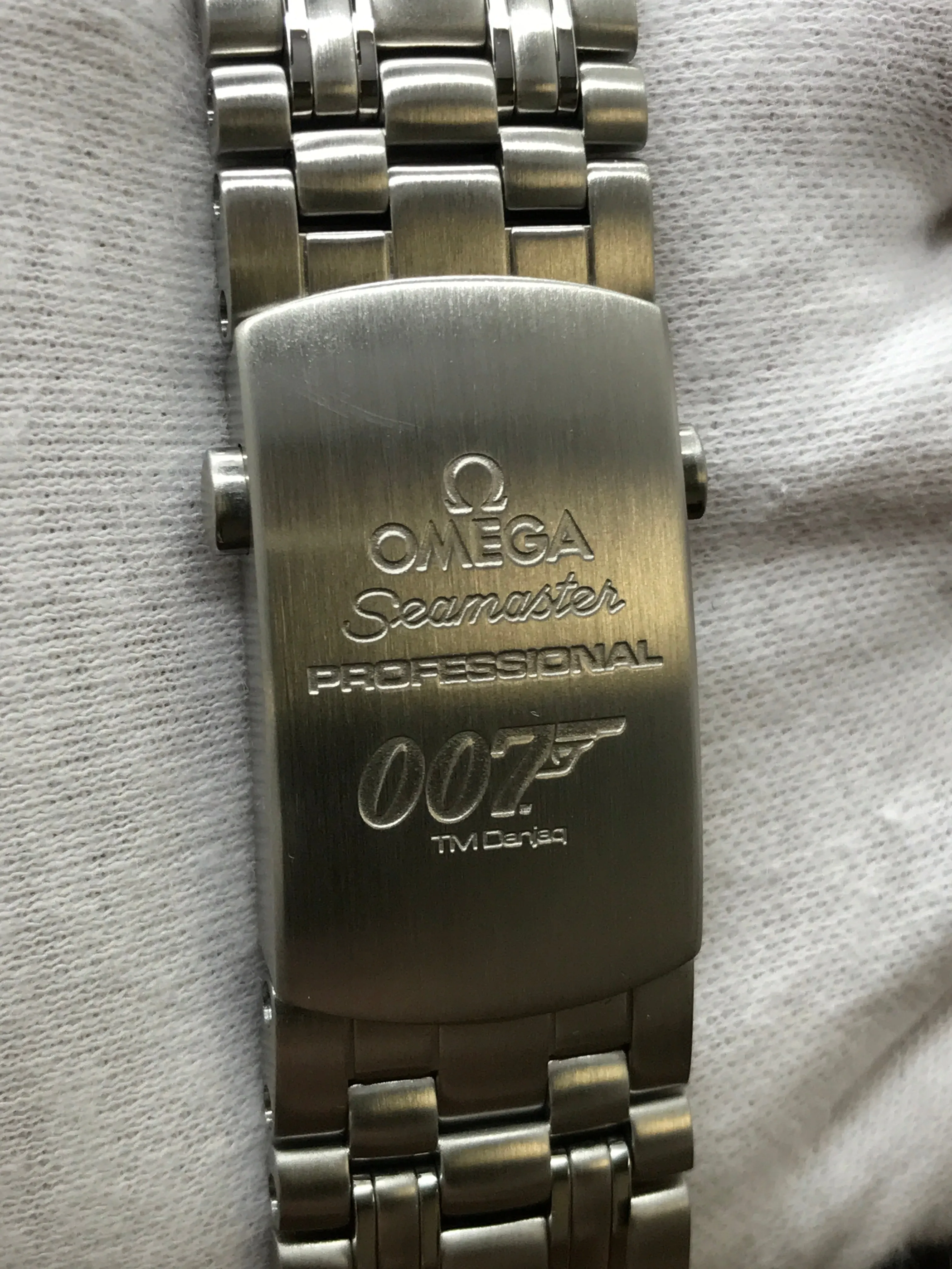 Omega Seamaster Diver 300M 212.32.41.20.04.001 White Dial Automatic Men's Watch