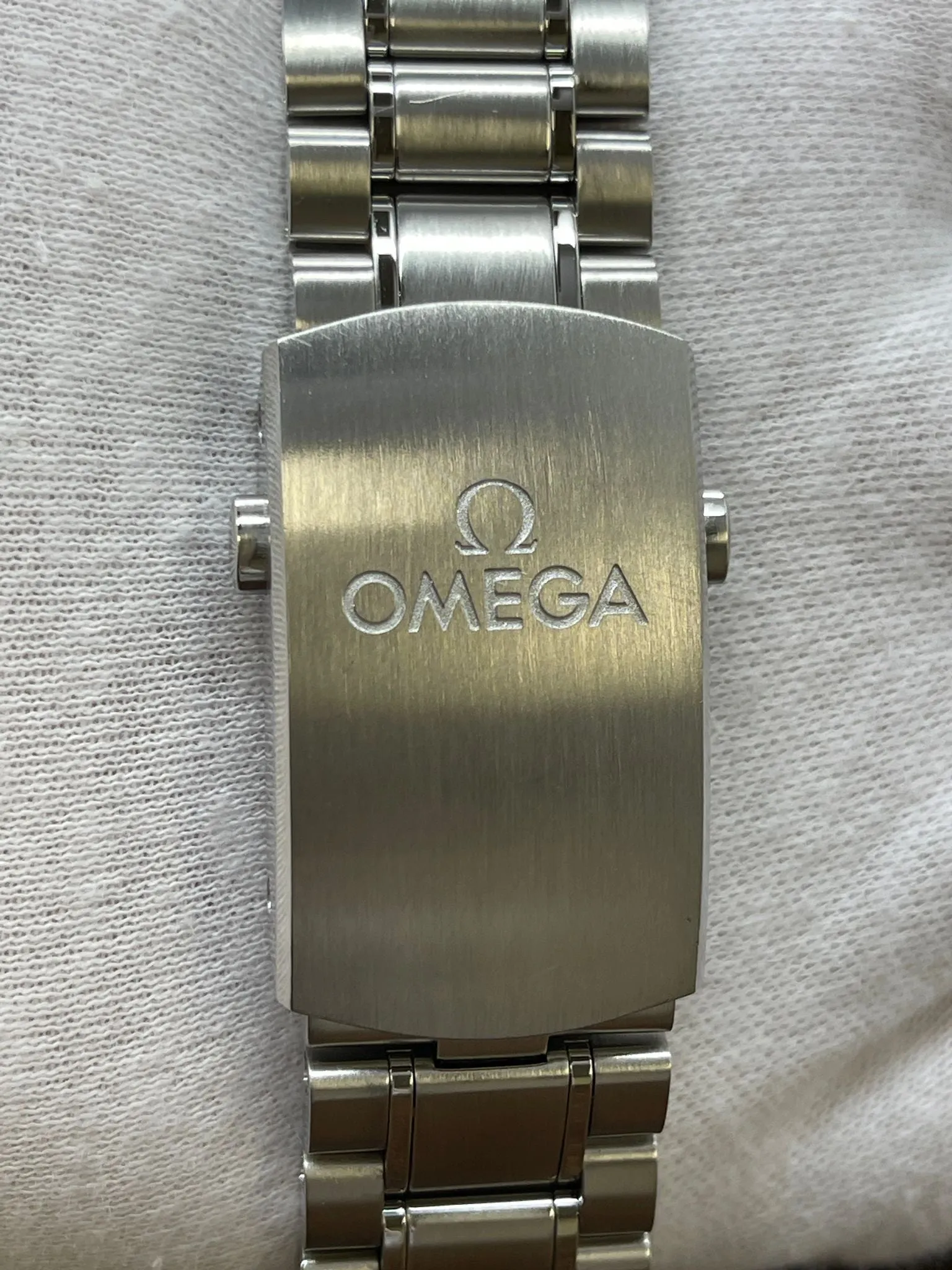Omega Speedmaster Moonphase 304.30.44.52.01.001 Black Dial Automatic Men's Watch