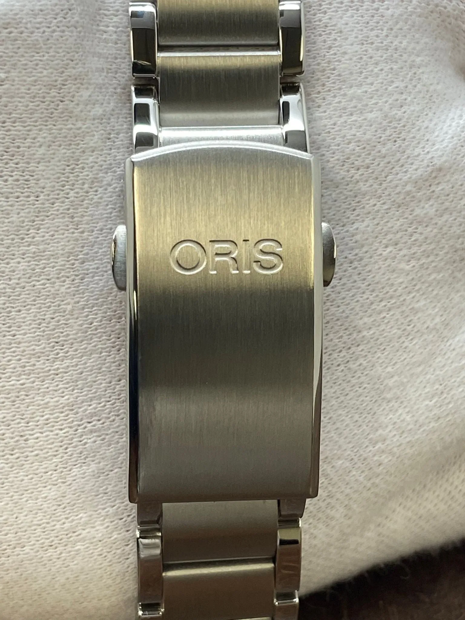 Oris Aquis Date 01 733 7732 4135  Blue Dial Automatic Men's Watch