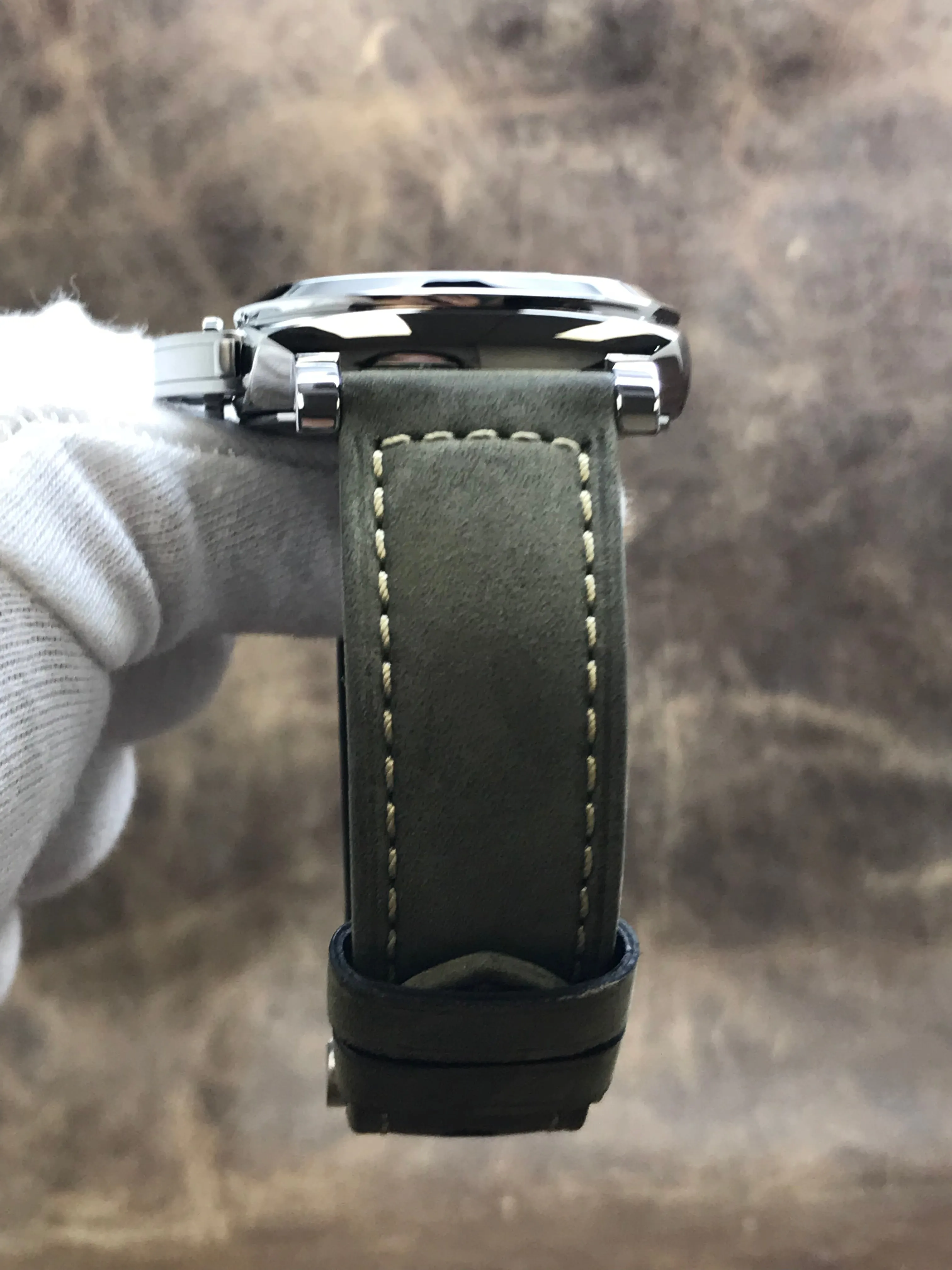 Panerai Luminor 1950 GMT 3 Days PAM01535 Black Waffle Dial Automatic Men's Watch