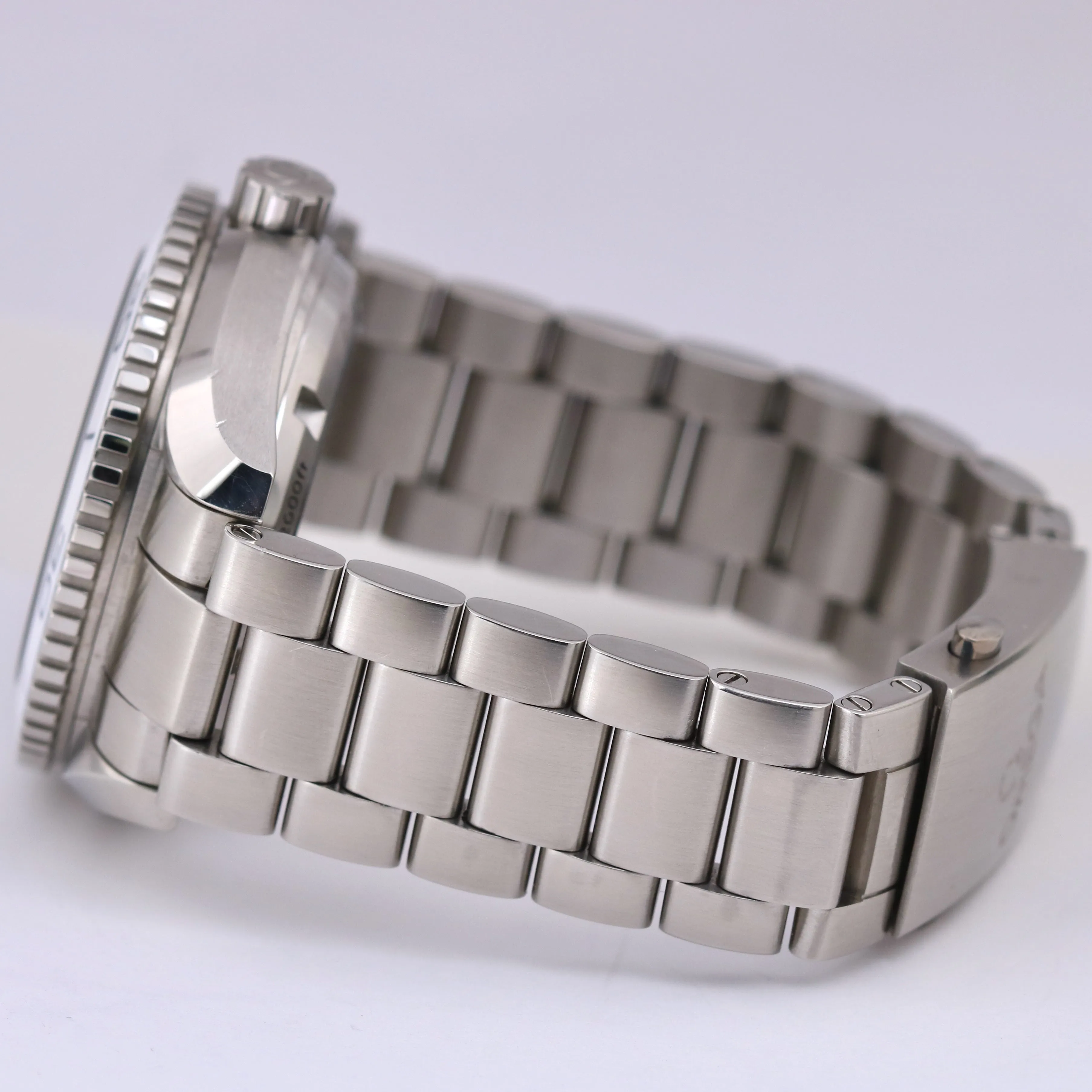 PAPERS OMEGA Seamaster Planet Ocean 600M WHITE 232.30.42.21.04.001 42mm B P