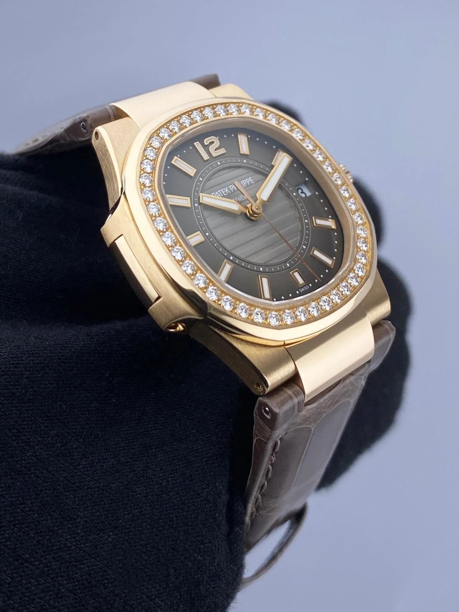 Patek Philippe Nautilus 7010R-010 Ladies Watch