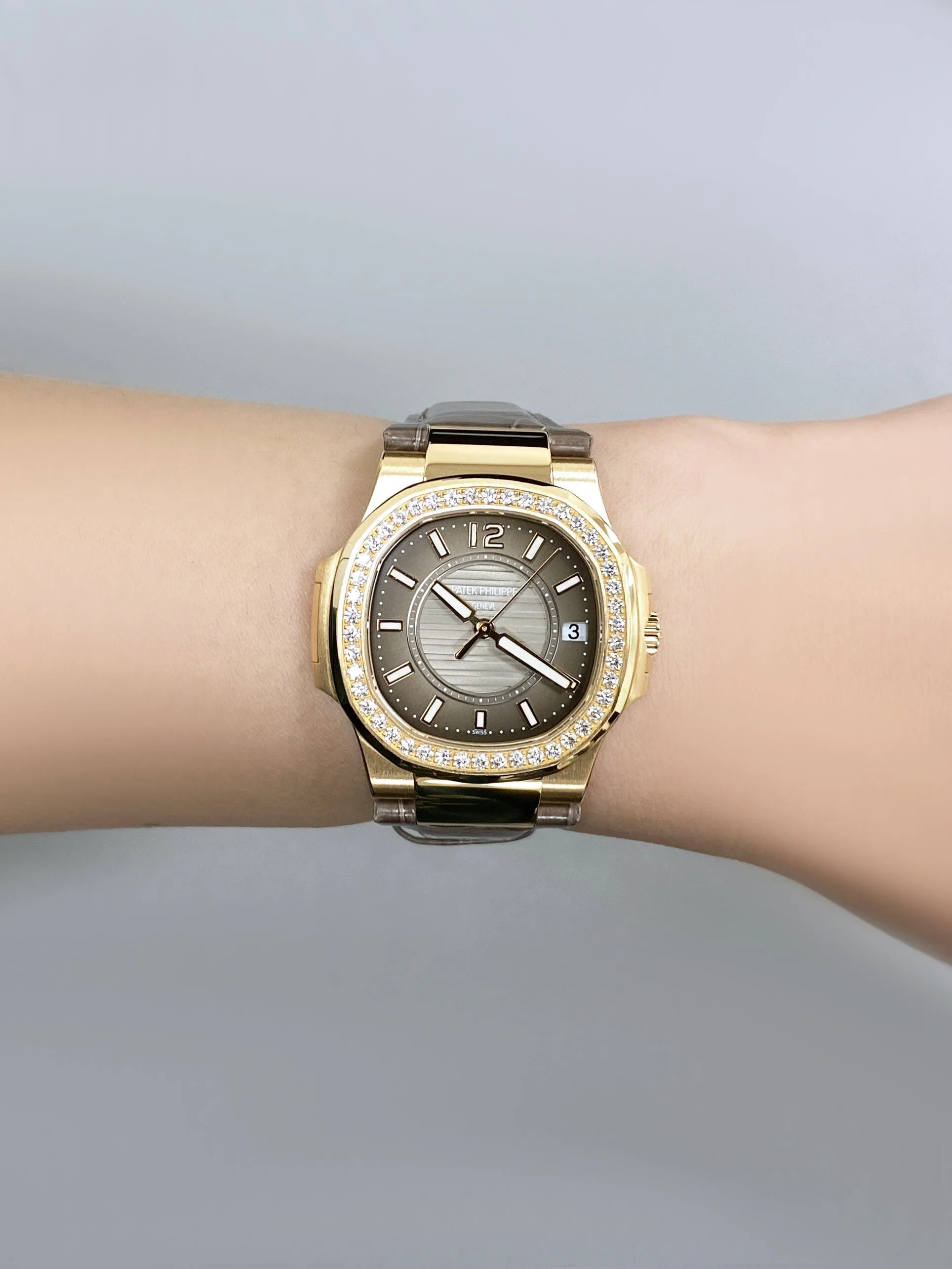 Patek Philippe Nautilus 7010R-010 Ladies Watch