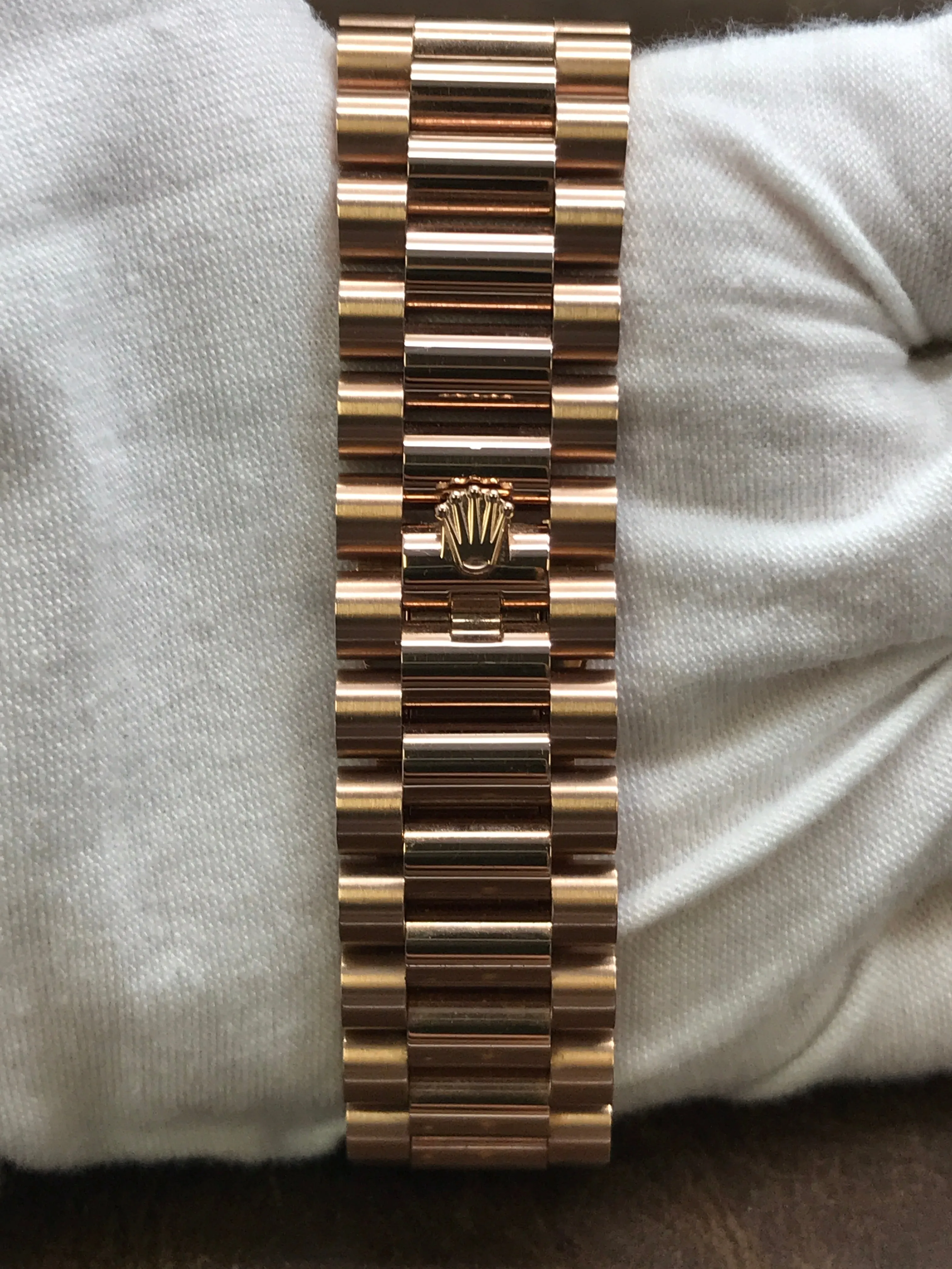 Rolex Day Date 40 18k Everose B&P 2016 228235 Chocolate Dial Automatic Men's Watch