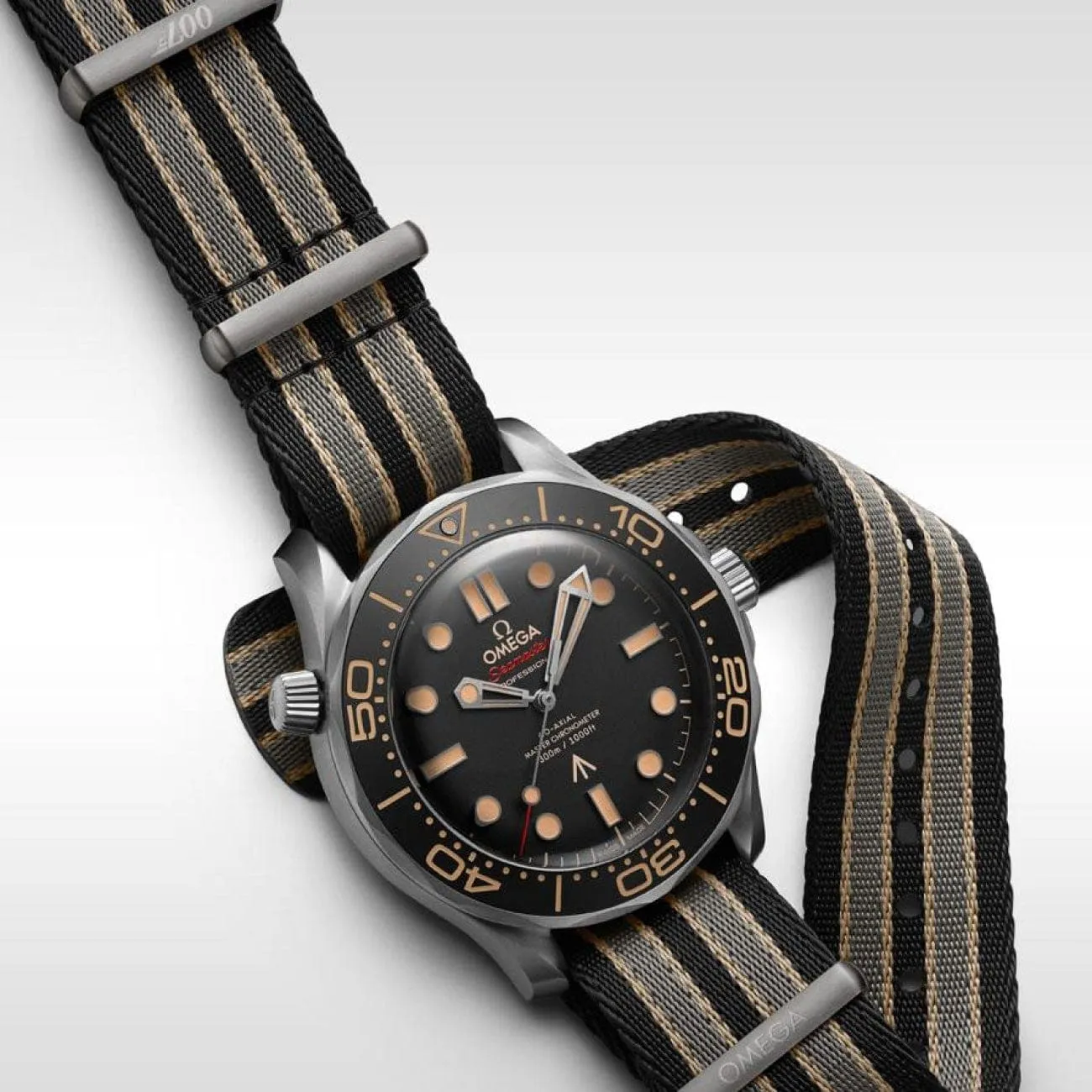 SEAMASTER DIVER 300M CO‑AXIAL MASTER CHRONOMETER - 007 EDITION