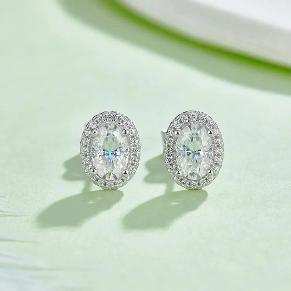 Sparkling Oval Cut Diamond Jewelry Set