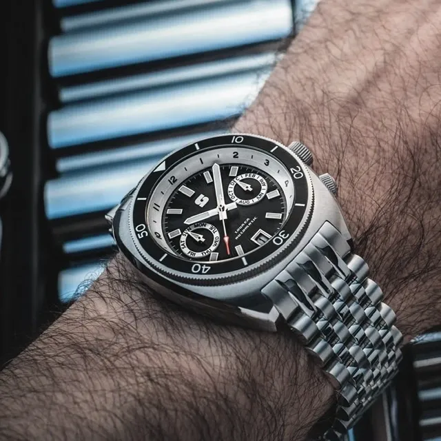 Straton Tourer Triple&nbsp;Calendar (Black) 200m