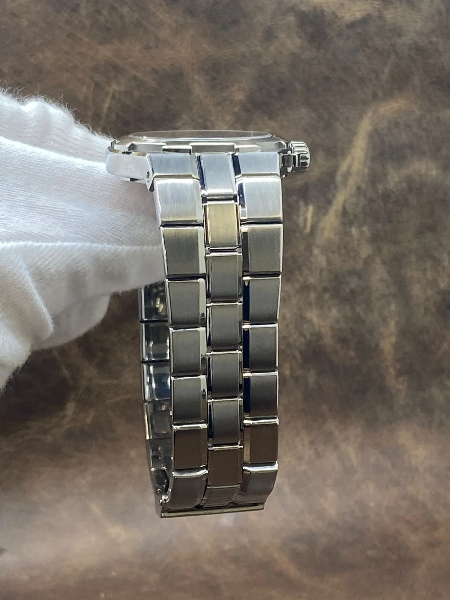 Vacheron Constantin Overseas 35mm B&P 42050/423A Blue Dial Automatic Men's Watch